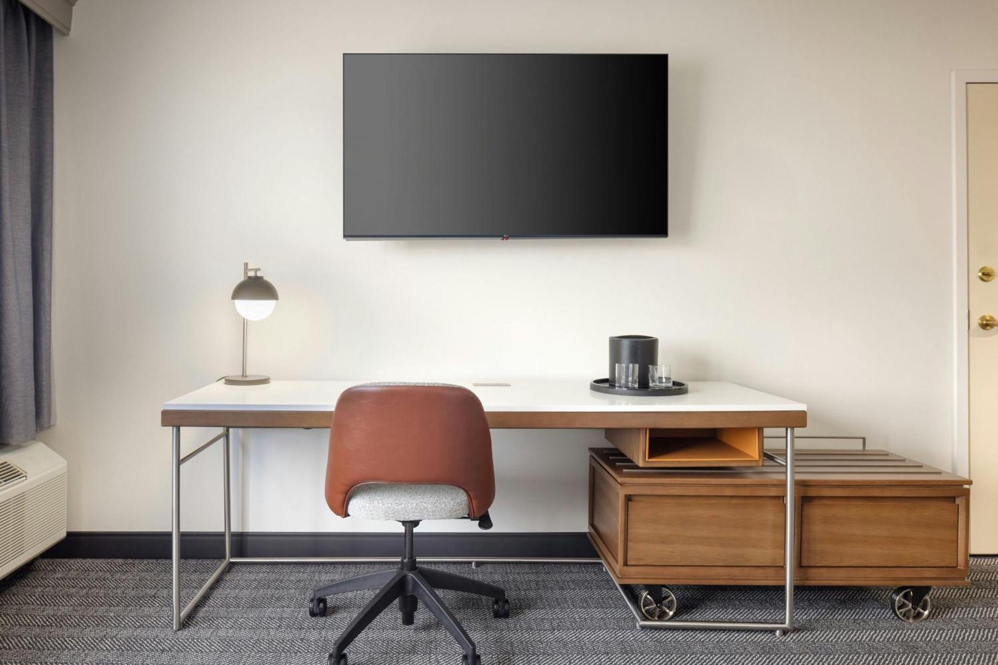 מלון Courtyard By Marriott Springfield Airport מראה חיצוני תמונה